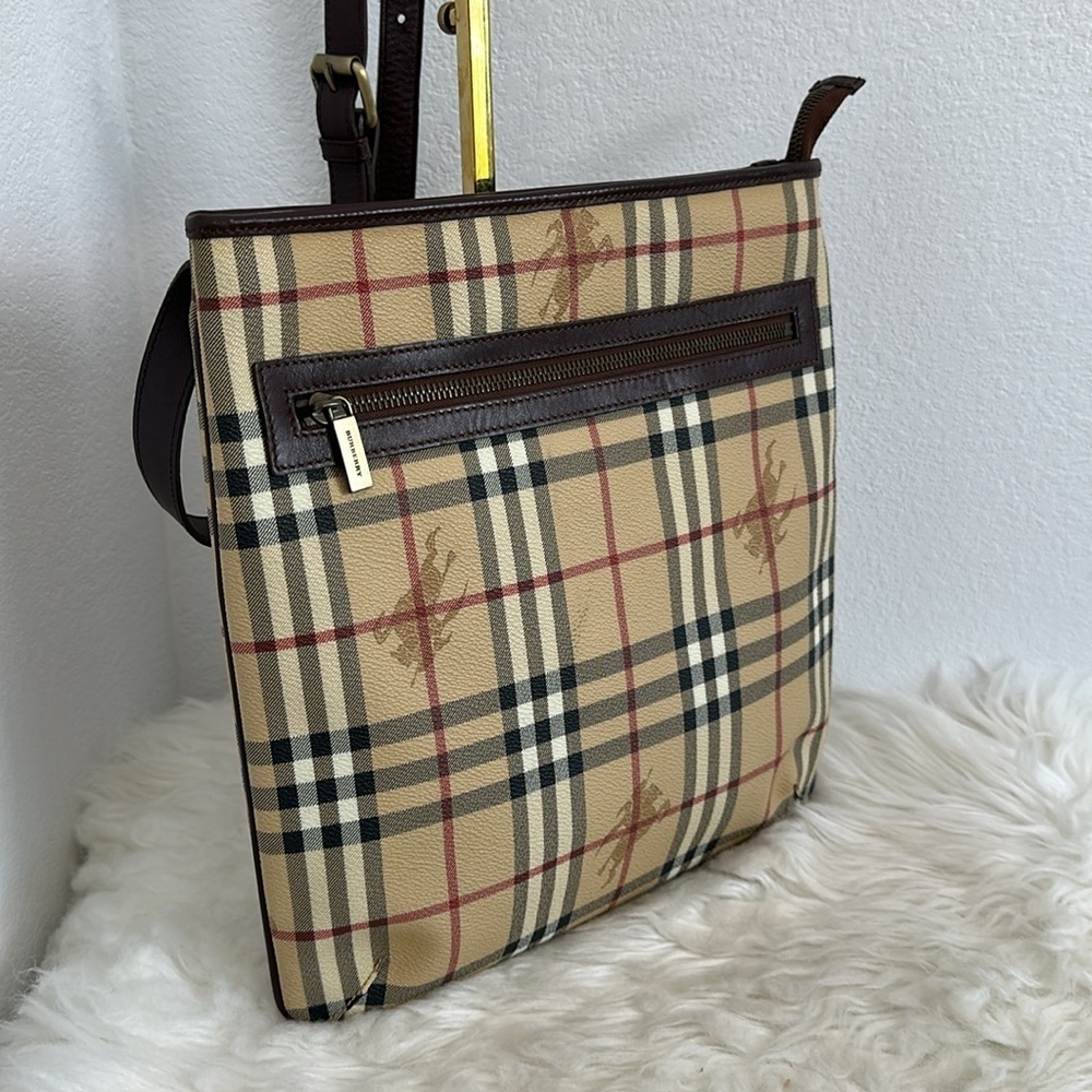 💯Authentic Burberry Beige and Brown Plaid Messenger Bag🍀 - Picture 5 of 17